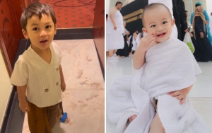 Kiano Putra Baim Wong Semangat ke Masjid, Intip 8 Potret Anak Cilik Artis Ikut Umrah