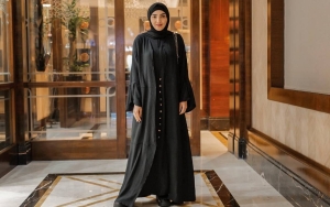 Padahal Artis Terkenal, Ashanty Diminta Tolong Fotoin Ibu-Ibu Hingga Attitudenya Disorot