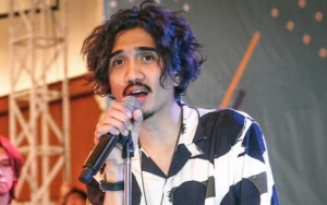 Duta Sheila on 7 - Selfie dan Traktir Gorengan