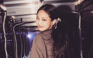 Jennie BLACKPINK Bagi Momen Ganti Kostum Kilat Saat Konser di Houston