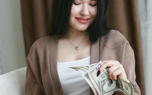 Yuk Jadi Wanita Cerdas Secara Finansial dengan 8 Tips Ini!