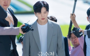 Tim 'The Golden Spoon' Hapus Lebih dari 100 Foto Sungjae BTOB, Netizen Beri Kecaman