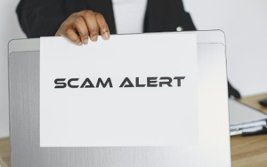 Abaikan Phishing, Smishing dan Vishing
