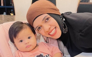 Bungkam Soal Isu Tak Restui Fuji An, Ibu Thariq Halilintar Pamer Foto Peluk Ameena & Tulis Doa Haru