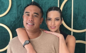 Tak Segan Temani Saat Direhabilitasi, Nia Ramadhani Tulis Pesan Romantis Untuk Suami