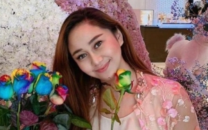 Heboh Denise Chariesta Pamer Foto Karangan Bunga yang Diduga Dikirim ke Kantor RD