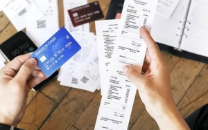 Selalu Pantau pengeluaran Anda