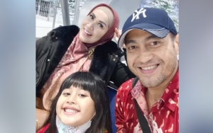 Venna Melinda Bocorkan Kedekatan Ferry Irawan dan Vania Bak Family Goals