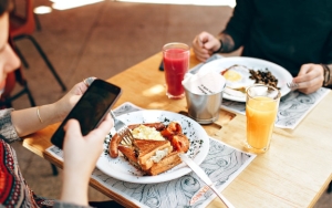 Sering Beli Makanan di Luar