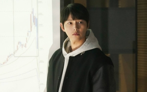 Karakter Song Joong Ki Dicurigai Bakal Tewas di 'Reborn Rich'