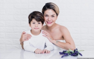 Anak Nikita Mirzani Beri Jawaban Polos Saat Ditanya Keberadaan Sang Ibu