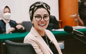 Niat Beri Kejutan, Pacar Bule Nikita Mirzani Diam-diam Datang ke Persidangan