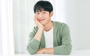 Jung Hae In Dipilih Sutradara 'Connect' Efek Vibes 'Tampan dan Kesepian'