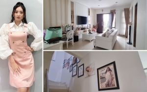 10 Potret Detail Rumah Natasha Wilona, Pajangan Hadiah Dari Fans Bikin Salfok