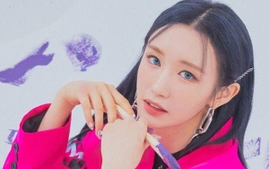Purple Kiss (Park Ji Eun)