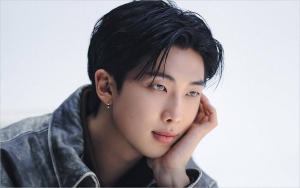 Bikin Iri, RM BTS Beri Fanservice Hingga Merchandise Cantik di Konser Mini