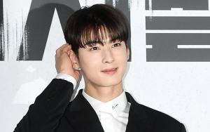 Dikenal Perfect, Cha Eunwoo Malu Sendiri Ingat Logat Konglish-nya di Event Dior