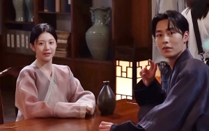 Go Yoon Jung Akui Adegan Ciuman Dengan Lee Jae Wook Tersulit di 'Alchemy of Souls'