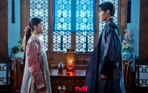 Lee Jae Wook Dituding Bersalah Cium Bibir Go Yoon Jung di 'Alchemy of Souls 2'