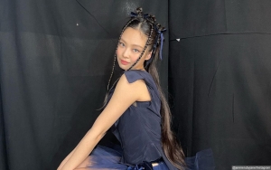 Jennie BLACKPINK Pasang Ekspresi Beda Drastis Usai Buat Kekacauan di Set MV 'Shut Down'