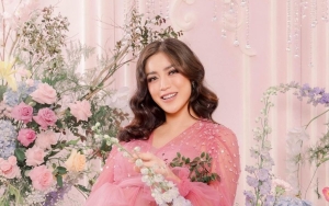 Jessica Iskandar Bagikan Foto Adem Bareng Para Asisten Tuai Pujian Selangit