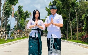Fuji An Foto Bareng Thariq-Ameena di Bali, Vibesnya Bak Istri dan Ibu Idaman