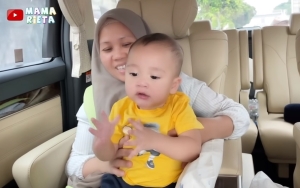 Rini Pawang Rayyanza Cipung Gabung Circle Sultan, Gaya Fashion di Mal Berkelas