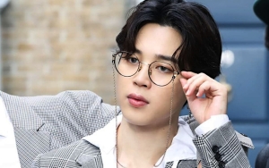Jimin Tampilkan Pesona Cowok Indah di 6 Cover W Korea, Netizen Sampai Menggila
