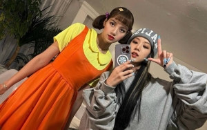 Lisa Ngadu ke BLINK Thailand Ditonjok Jisoo di Konser BLACKPINK