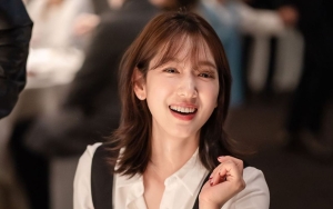 Park Shin Hye Comeback Pasca Lahiran, Tunjukkan Visual Sempurna di Pemotretan Terbaru