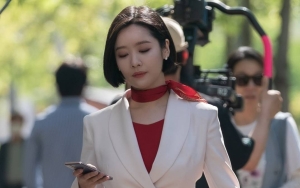 Bodi Cha Joo Young Bikin Pemirsa 'The Glory' Gagal Fokus