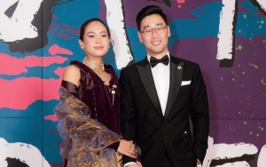 Maudy Ayunda Cantik Manglingi Jadi Bridesmaid, Jesse Choi Pakai Batik Kece Kembari Ayah Mertua