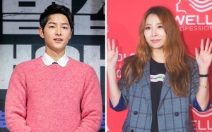 Potret Song Joong Ki Rangkul JeA Brown Eyed Girls Buat Terkejut