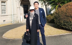 Syahrini dan Reino Barack Nostalgia Kunjungi Lokasi Pernikahan di Tokyo