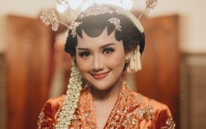 Erina Gudono Tampil Memesona Saat Pakai Kebaya Model Klasik yang Dibuat Kurang dari 12 Jam