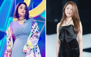 Outfit Kembar Dewi Persik dan Huh Yunjin LE SSERAFIM Disebut Dangdut Banget