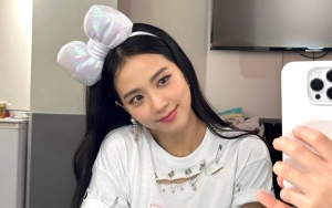 Sikap Jisoo BLACKPINK di Tengah Hawa Dingin Paris Demi Fans Luar Biasa
