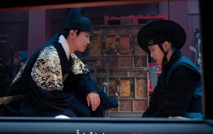 Hyungsik-Jeon So Nee Saling Lempar Pujian Hingga Ungkap Adegan Sulit di 'Our Blooming Youth'