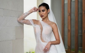 Detail Gaun Resepsi Patricia Gouw Bikin Takjub, Tersusun Dari Ratusan Kristal Swarovski