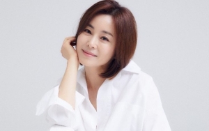 Menolak Tua, Kyeon Mi Ri Camer Lee Seung Gi Tampil Cantik Menawan di Usia 58 Tahun