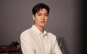 Ditinggal Nikah Mulu, Lee Min Ho Santuy Pamer Peluk Istri Orang