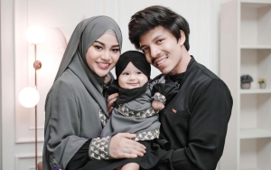 Atta Halilintar Bagikan Foto Keluarga Kece, Aurel Bak Bule Turki Hingga Ameena Dipuji Bayi Cerdas