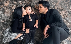 Thariq Halilintar Masih Telaten Ngemong Gala Sky Bareng Fuji An di Ultah Ameena