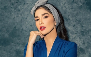 Ussy Sulistiawaty Ngakak Sendiri Praktikkan Ngulek Versi Gadis vs Emak-emak