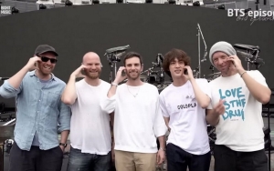 Direktur Kreatif Coldplay Ungkap Kekaguman Pada Suara Live Jin BTS