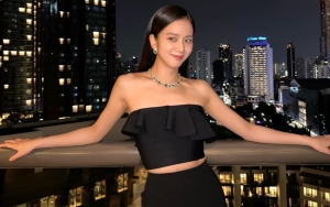 Jisoo BLACKPINK Beri Jawaban Membingungkan Saat Diminta Spoiler Album Debut Solonya