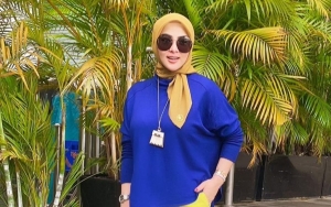 Pose di Rumah Mewah, Syahrini Diduga Numpang di Istana Milik Orang Lain 