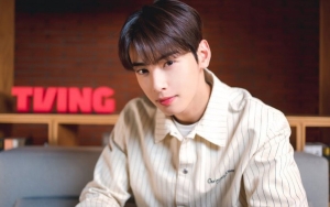 Visual Cha Eun Woo dengan Luka dan Wajah Penuh Debu di BTS 'Island' Bikin Netizen Takjub