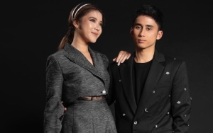 Tiara Andini Bikin Ngeri Kala Gendong dan Ciumi Selen Harimau Alshad Ahmad 