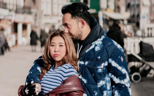 Kiky Saputri Honeymoon ke Lokasi Syuting 'CLOY', Girang Perdana Rasakan Salju